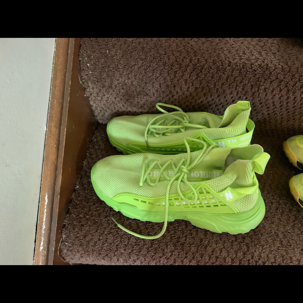Shoes man or woman